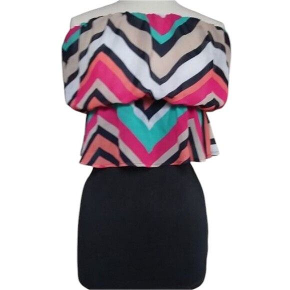 Chiffon Dress Cropped Bright Colored Patterned Mini Dress Chevrons Pull On - Picture 1 of 9